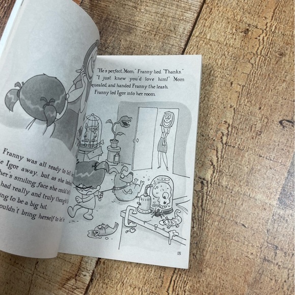 Illustrated Children's Chapter Books Bundle Set Monsters Robots Nature Scientist - Picture 5 of 8